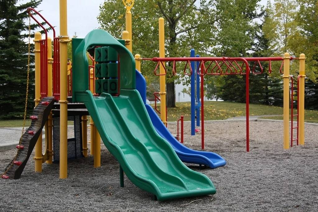 activité exterieur enfant 2 ans et demi